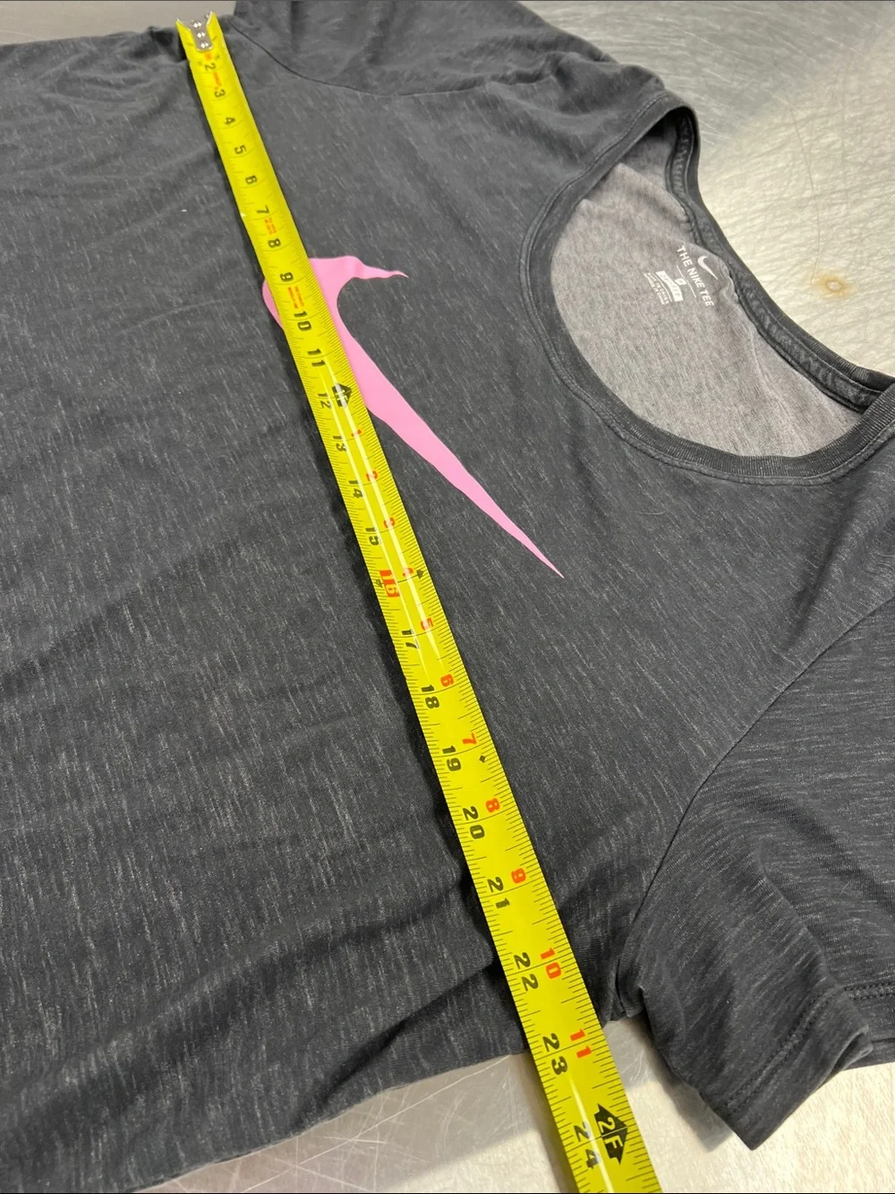 Nike Women's Dark Gray Short Sleeve Tee with Pink Swoosh Women’s 1X